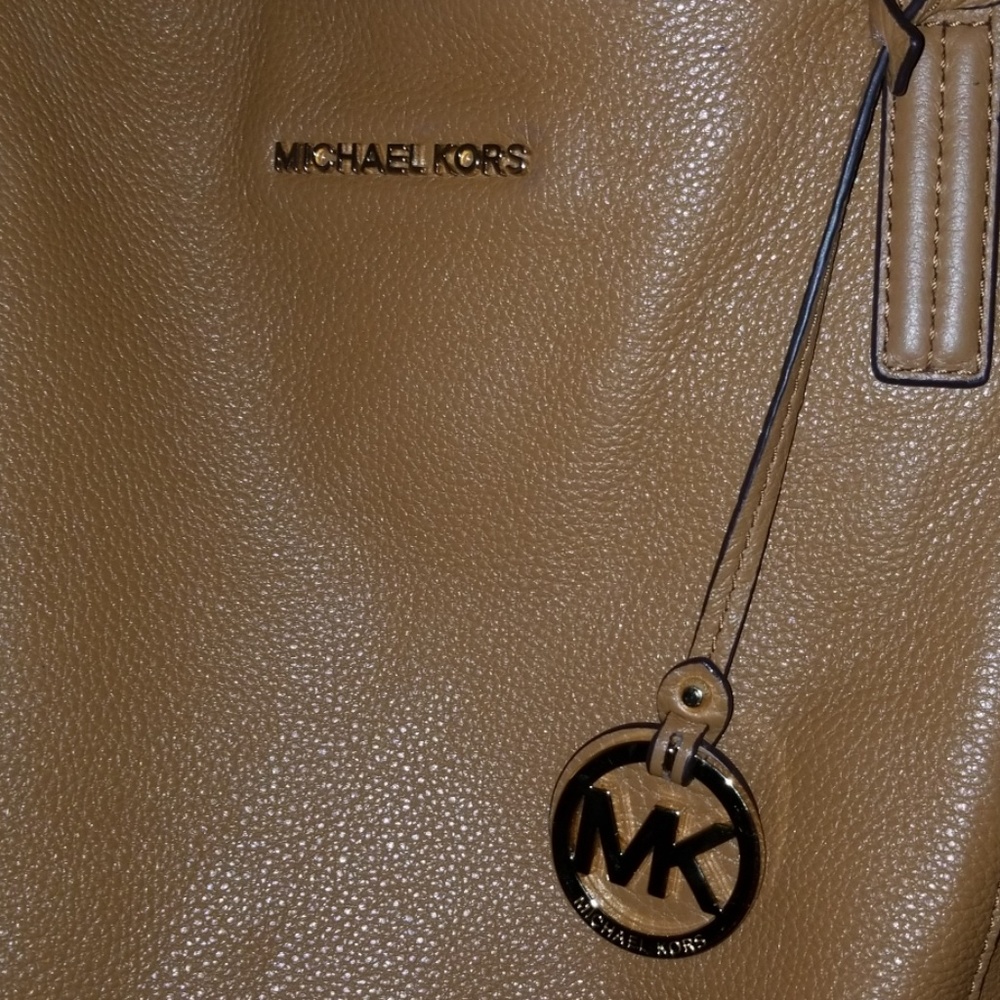 Michael Kors hobo pebble leather bag - Picture 2 of 5